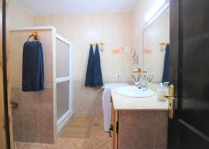 Micaelas House En El Pueblo Marinero אל גולפו