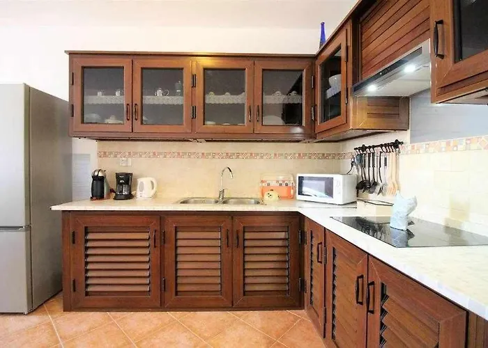 Micaelas House En El Pueblo Marinero בית נופש