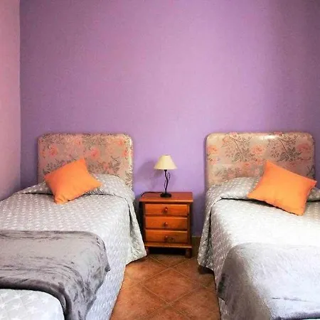 Micaelas House En El Pueblo Marinero בית נופש