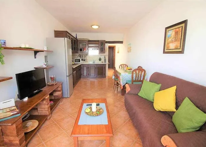 Vakantiehuis Micaelas House En El Pueblo Marinero