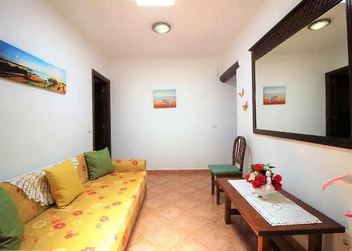 Micaelas House En El Pueblo Marinero *