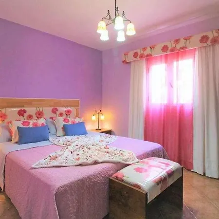 Micaelas House En El Pueblo Marinero *