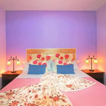 Dom wakacyjny Micaelas House En El Pueblo Marinero *