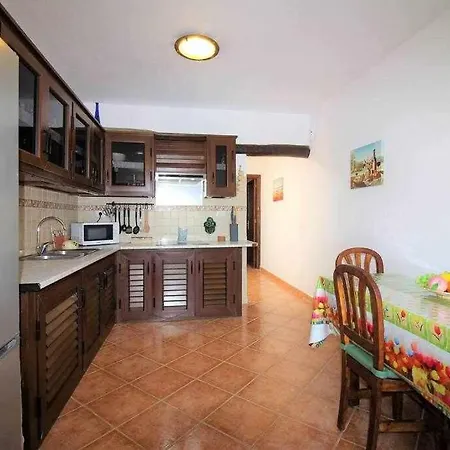 Dom wakacyjny Micaelas House En El Pueblo Marinero