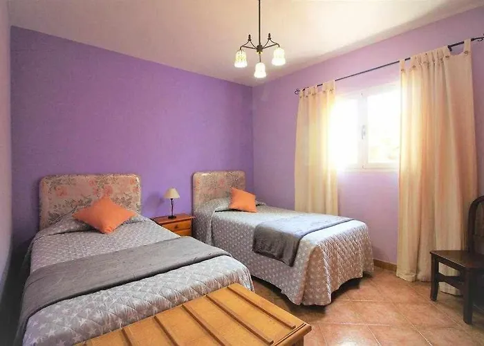 Holiday home Micaelas House En El Pueblo Marinero El Golfo